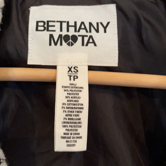 Bethany Mota jacket (Worn twice) XS longer length - Picture 2 of 5